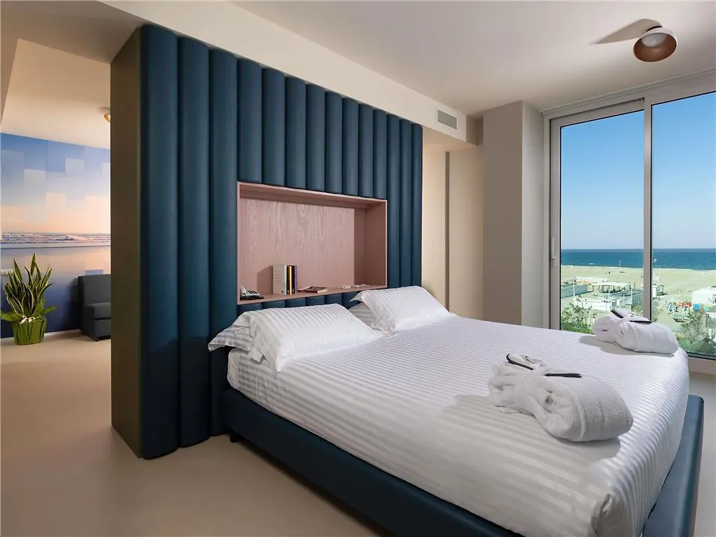Mercure Hotel Rimini Artis 4*,