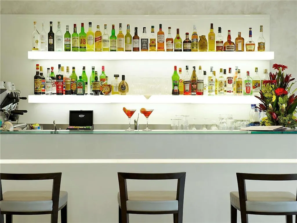 里米尼阿蒂斯美居酒店 4*, 里米尼