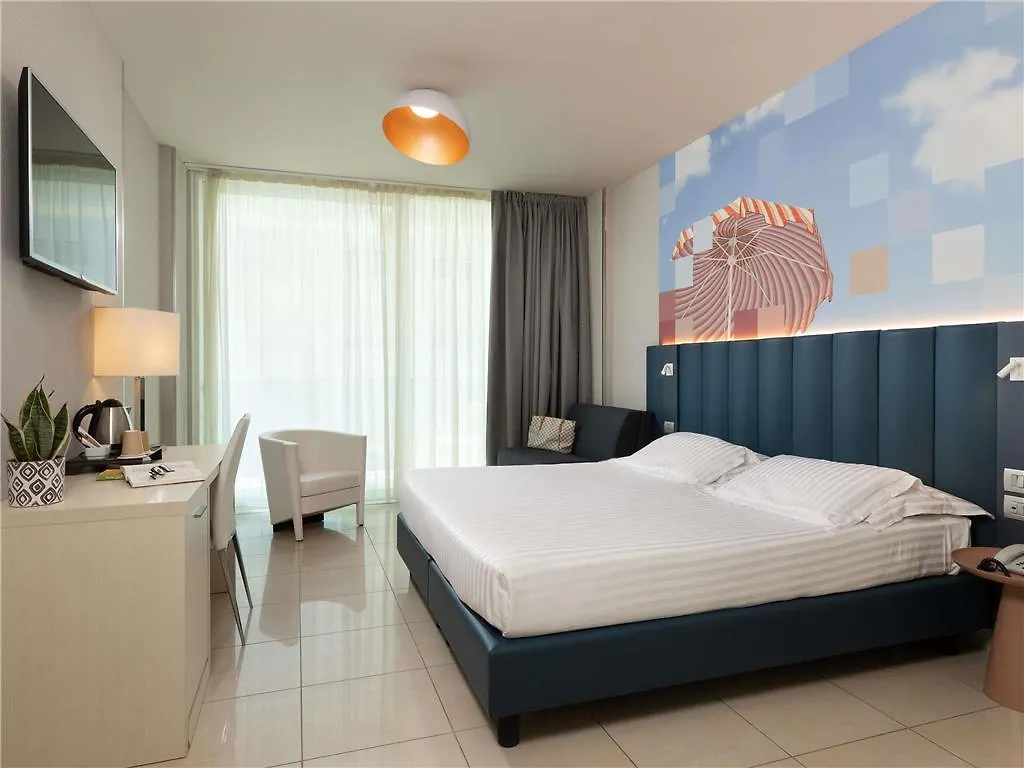 Mercure Hotel Rimini Artis 4*,